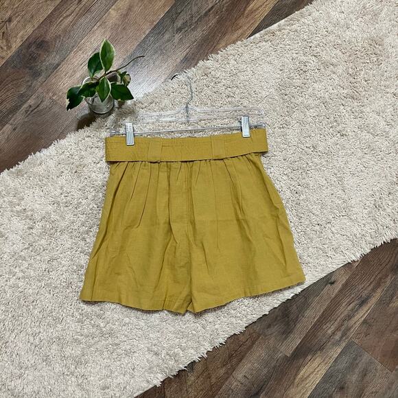 American Eagle Mustard Bohemian High Rise Linen Blend Pleated Belted Shorts NWT - Picture 3 of 6
